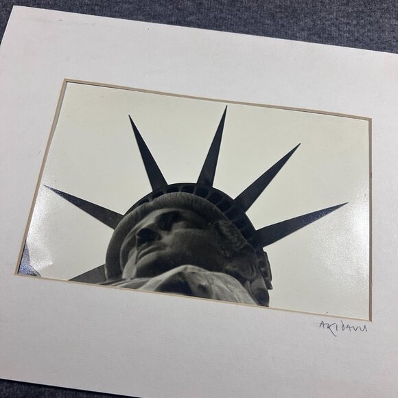 Vintage Photo Statue Of Liberty New York City Found Art SIGNED AKIDAVU - Picture 3 of 9